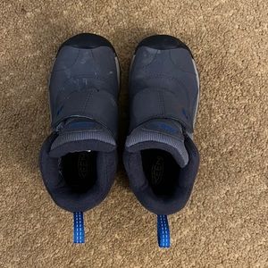 Like New Toddler Keen Boots